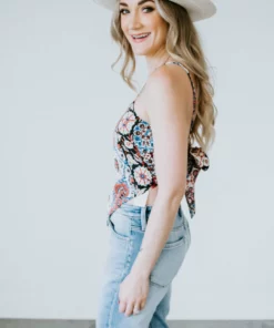 Mystree, Inc. Laurie's Friday Try On Pretty Flirty Scarf Top 10 Mystree, Inc. Laurie's Friday Try On Pretty Flirty Scarf Top