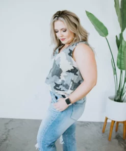 Mystree, Inc. Can't Hide It Top