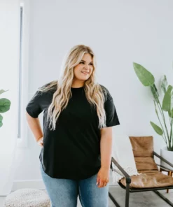 Lauriebelles Veblen Oversized Tee By Chelsea DeBoer