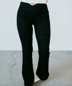 AEMI + CO All Who Wander Flare Jean