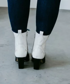 Picks Of The Week Dolce Vita Beaux Boot