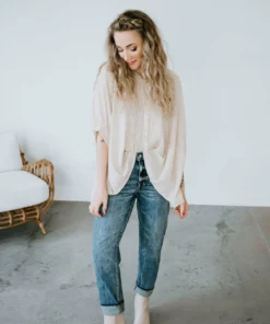 Day + Moon Lilah Button Down Shirt Taylor & Olivia's Live Try On