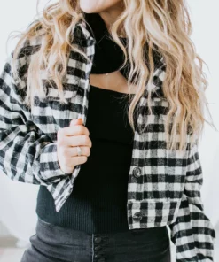 Le Lis Avis Cropped Gingham Jacket Outerwear 13 Le Lis Avis Cropped Gingham Jacket Outerwear