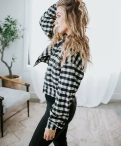 Le Lis Avis Cropped Gingham Jacket Outerwear 15 Le Lis Avis Cropped Gingham Jacket Outerwear