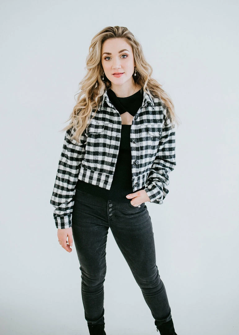 Le Lis Avis Cropped Gingham Jacket Outerwear 3 Le Lis Avis Cropped Gingham Jacket Outerwear
