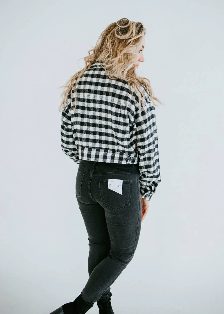 Le Lis Avis Cropped Gingham Jacket Outerwear 5 Le Lis Avis Cropped Gingham Jacket Outerwear