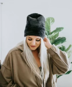 Olive & Pique Furreal Faux Fur Beanie