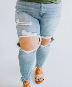 Baylor Crop Straight Cello Jean Curvy