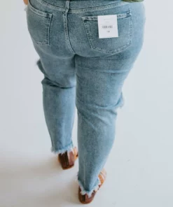 Baylor Crop Straight Cello Jean Curvy