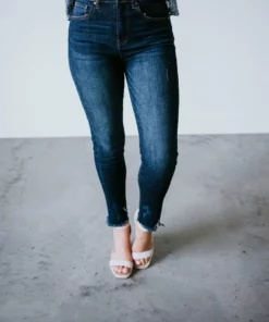 Risen Elodie Frayed Hem Skinny Jean Curvy