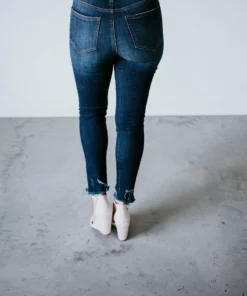 Risen Elodie Frayed Hem Skinny Jean Curvy