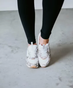 Very G Gone Wild Low Top Sneaker