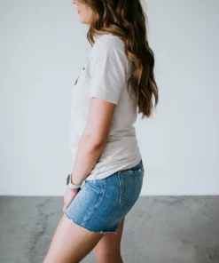 Tink & Key Inc Mama Knows Best Graphic Tee