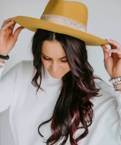 Olive & Pique Outerwear Soho Sights Wool Fedora Hat