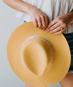 Olive & Pique Outerwear Soho Sights Wool Fedora Hat