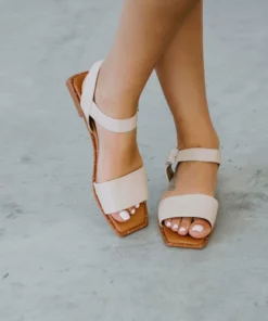 Maker's Shoes Away On Vacay Sandal Taylor & Olivia's Live Try On