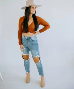 Baylor Crop Straight Cello Jean Curvy