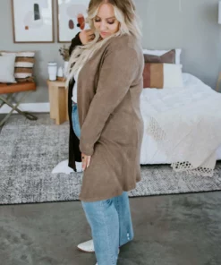 GILLI Curvy Teddy Colorblock Cardigan