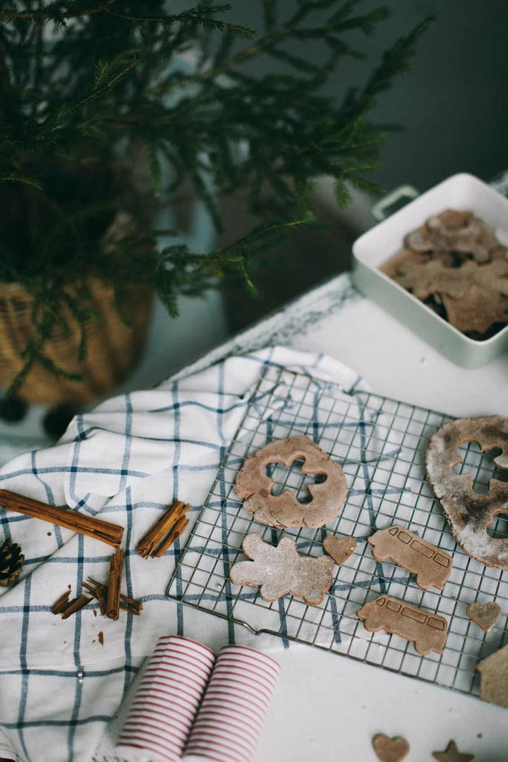 Belle & Rae Co. Tinsel Toes Lightroom Presets 20 Belle & Rae Co. Tinsel Toes Lightroom Presets