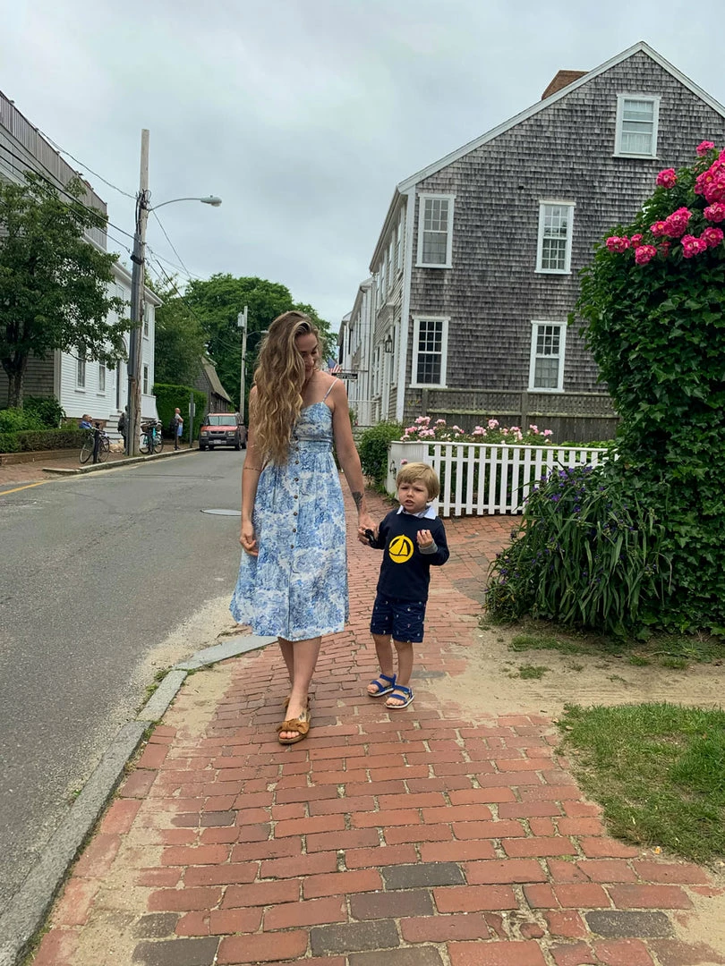 Belle & Rae Co. Mom Tog 16 Belle & Rae Co. Mom Tog